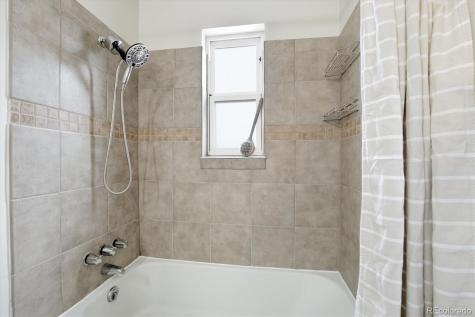 880 Tucson Street Aurora CO 80011