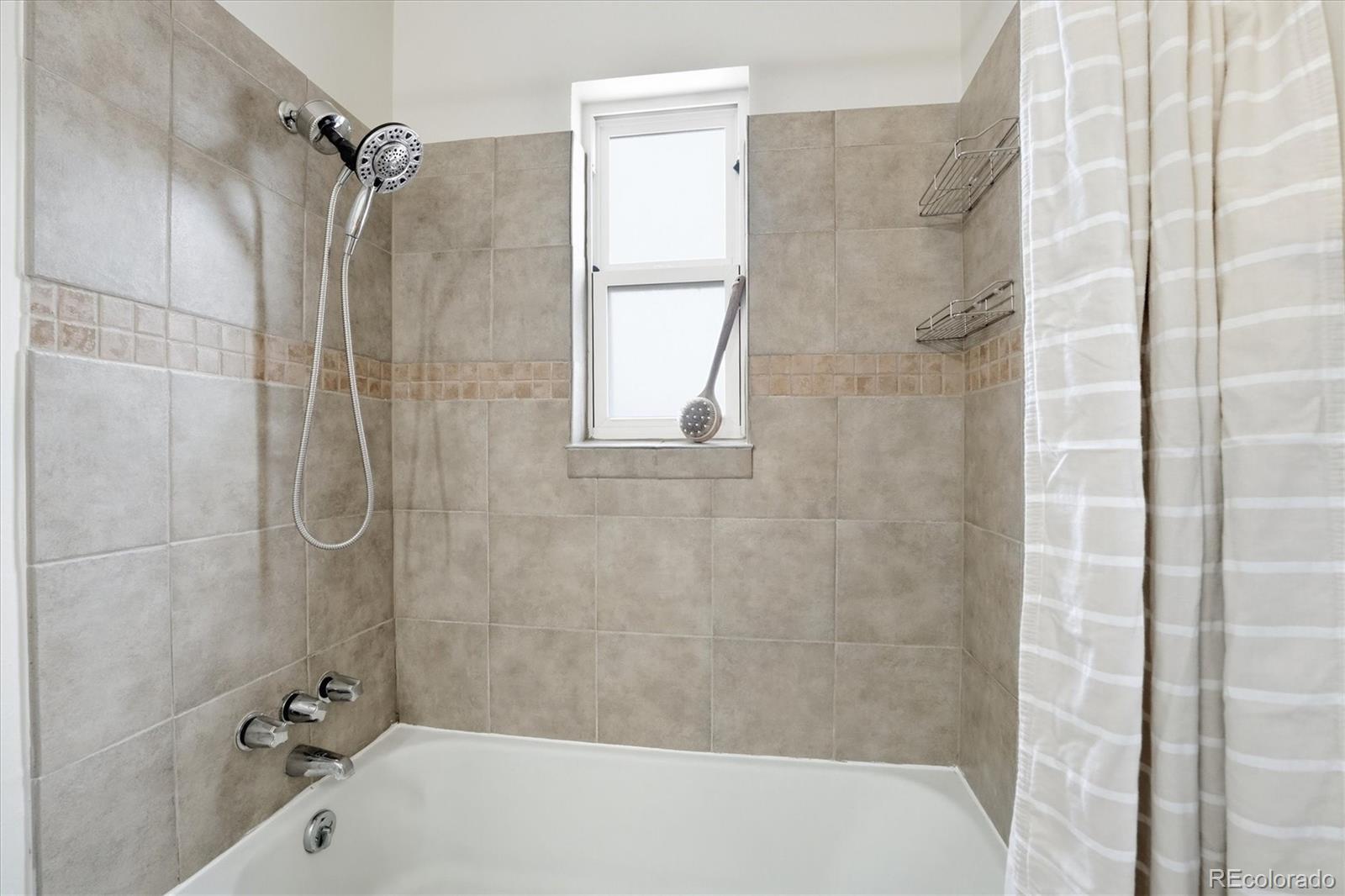880 Tucson Street Aurora CO 80011