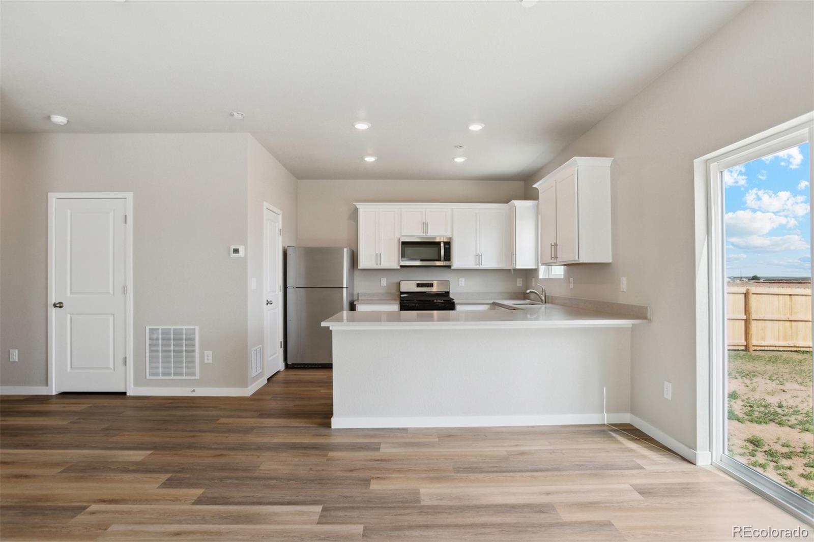 48290 Shetland Drive Bennett CO 80102