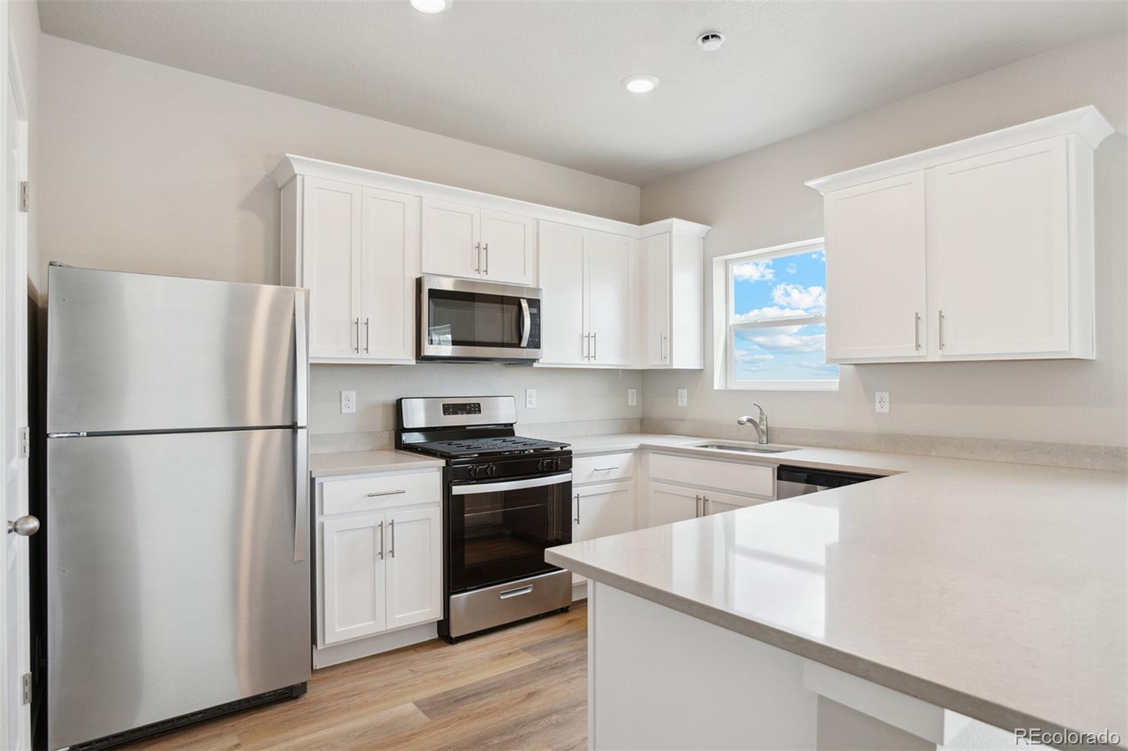 48290 Shetland Drive Bennett CO 80102