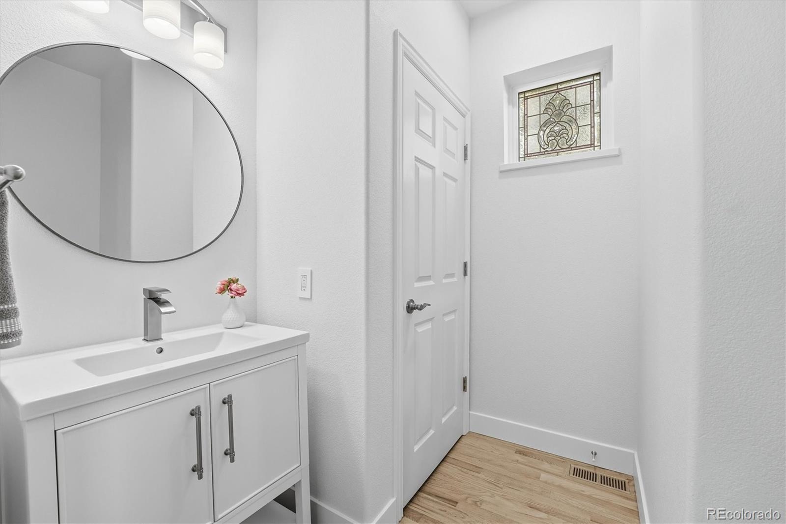 1011 S Valentia Street Denver CO 80247