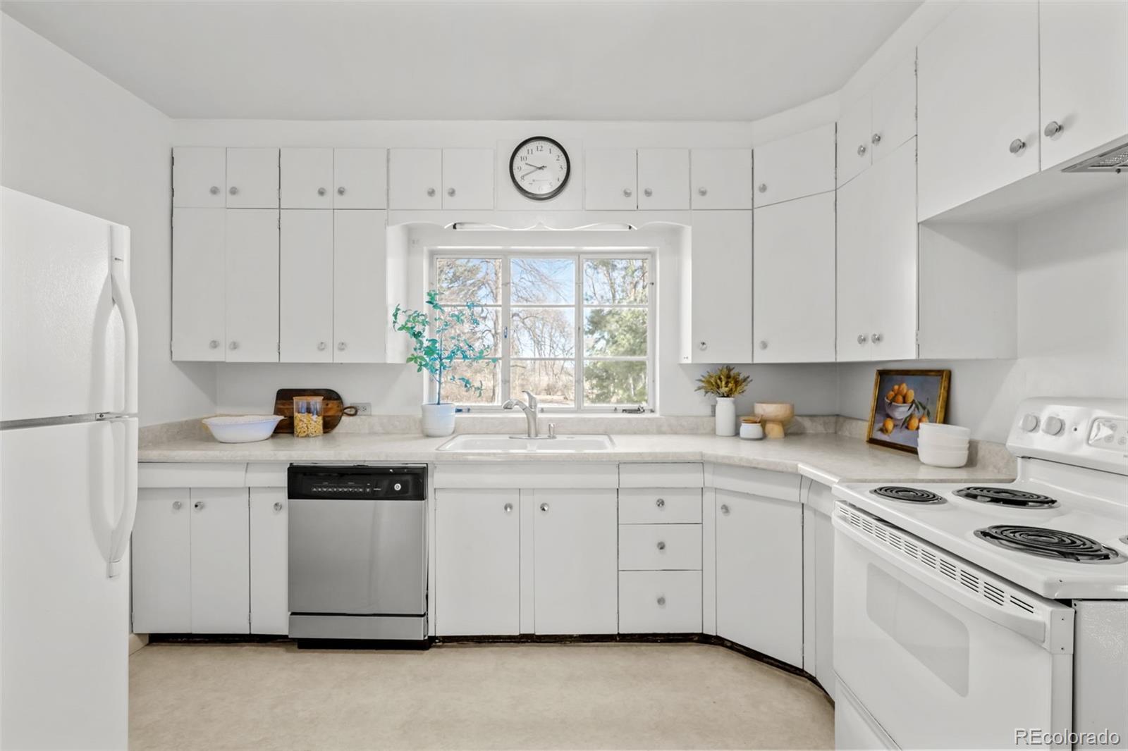 8075 W 32nd Avenue Wheat Ridge CO 80033