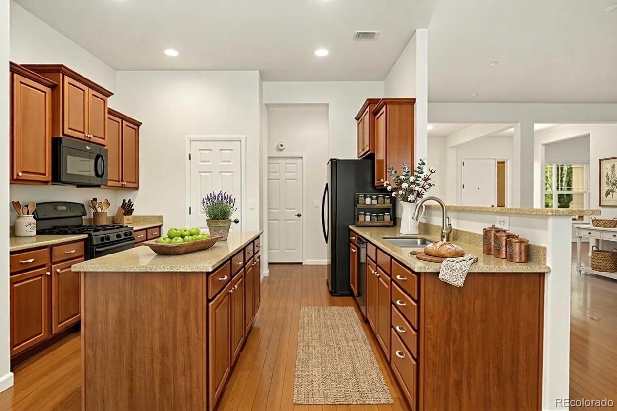 4894 Bierstadt Loop Broomfield CO 80023