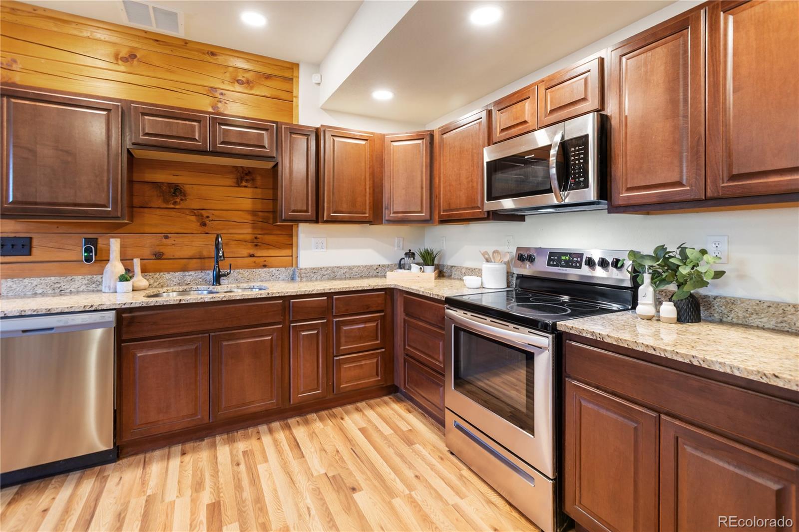 60 Beaver Pond Road Divide CO 80814