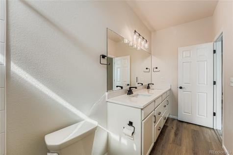 24374 E 42nd Avenue Aurora CO 80019