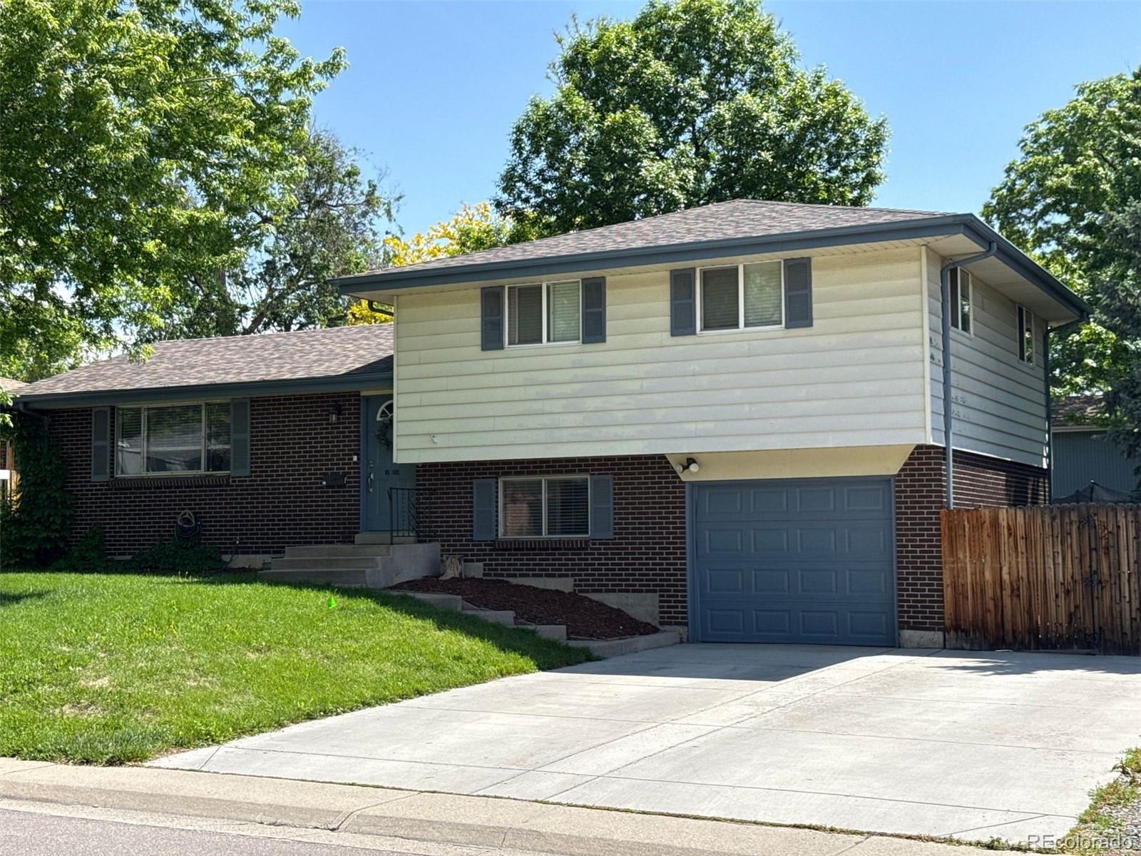 1492 S Dudley Street Lakewood CO 80232