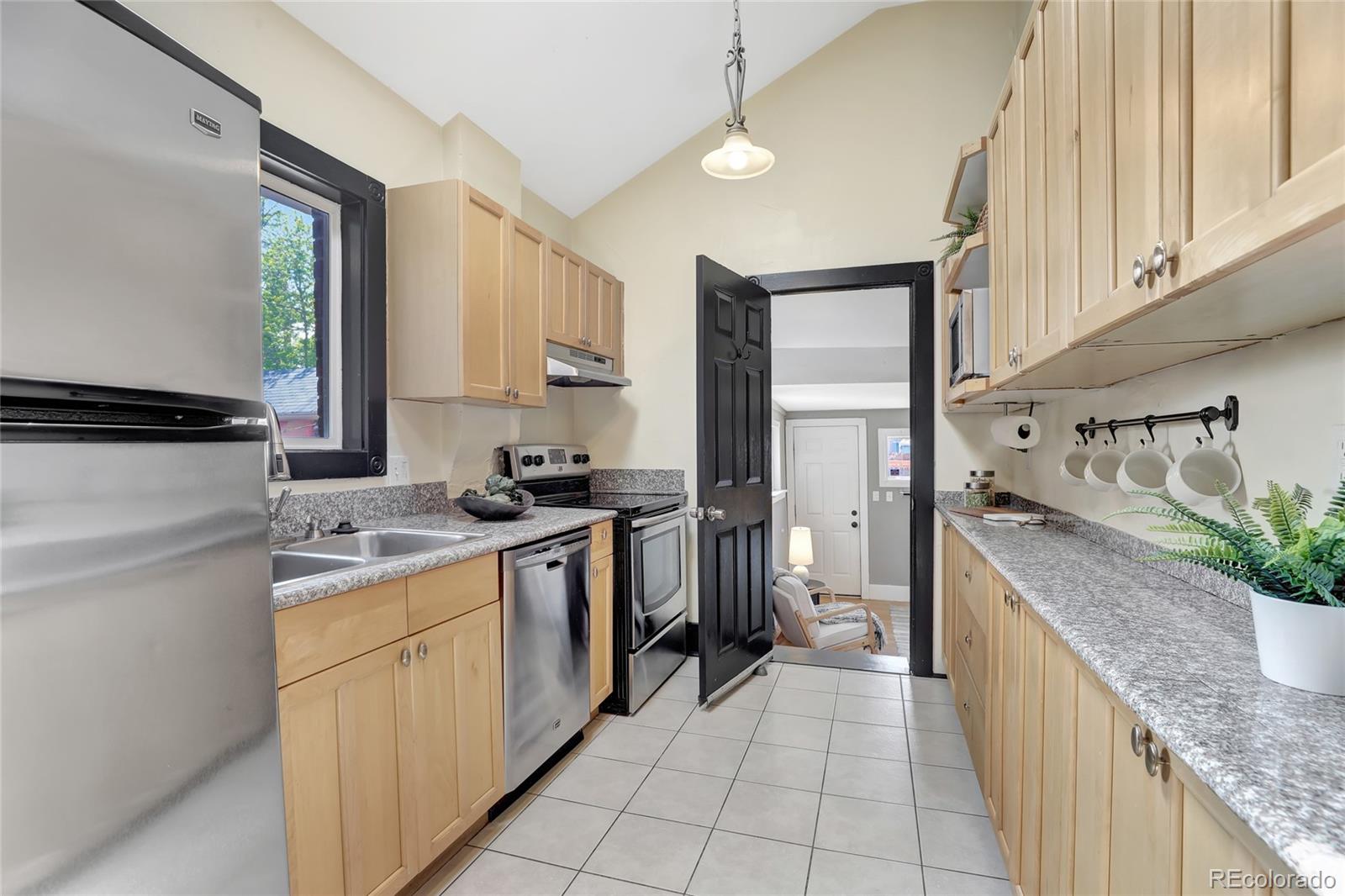 457 Fox Street Denver CO 80204