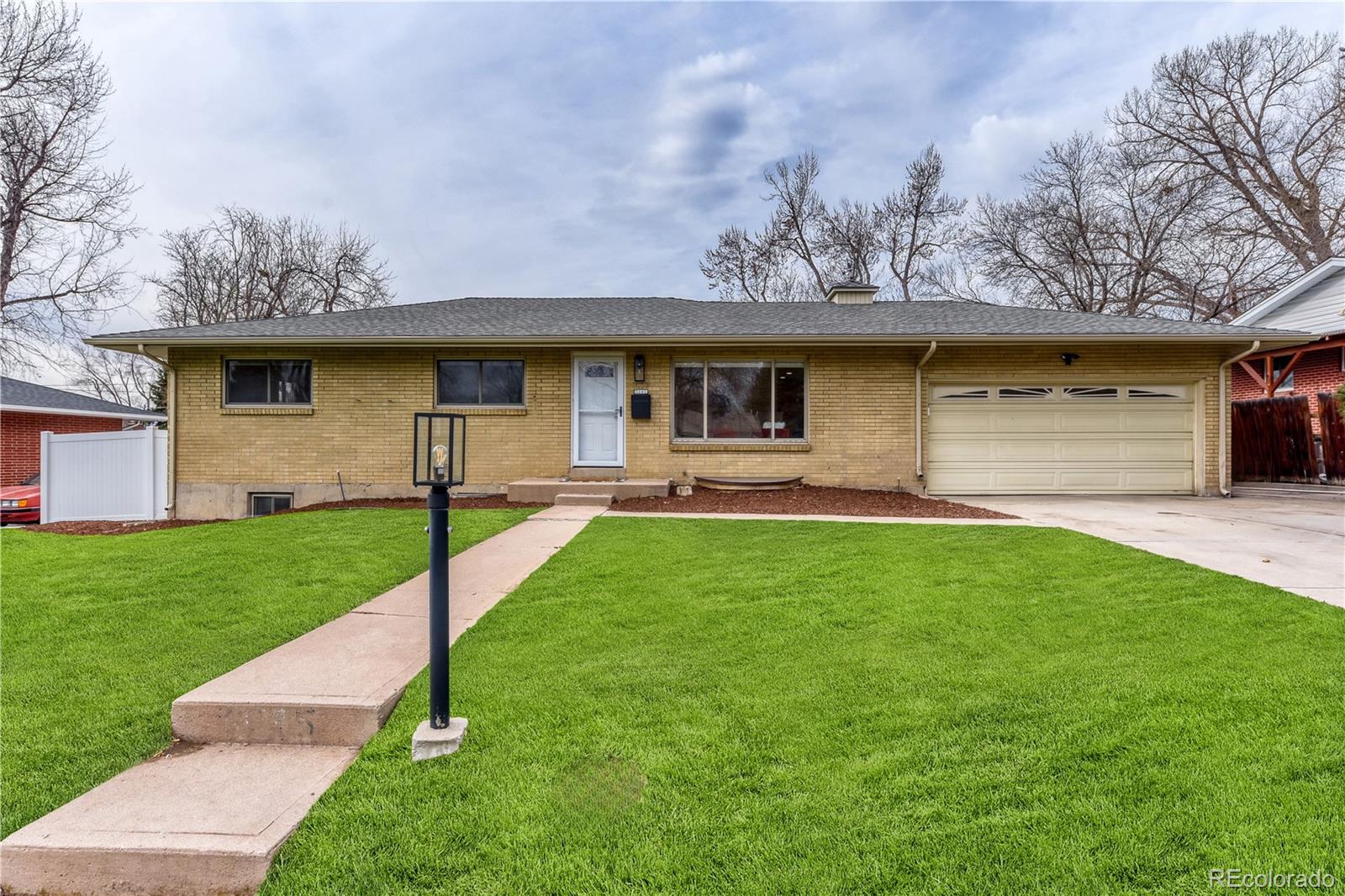 3245 S Newton Street Denver CO 80236