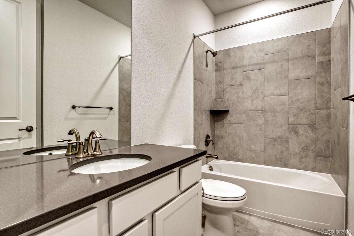 24555 E Kettle Court Aurora CO 80016