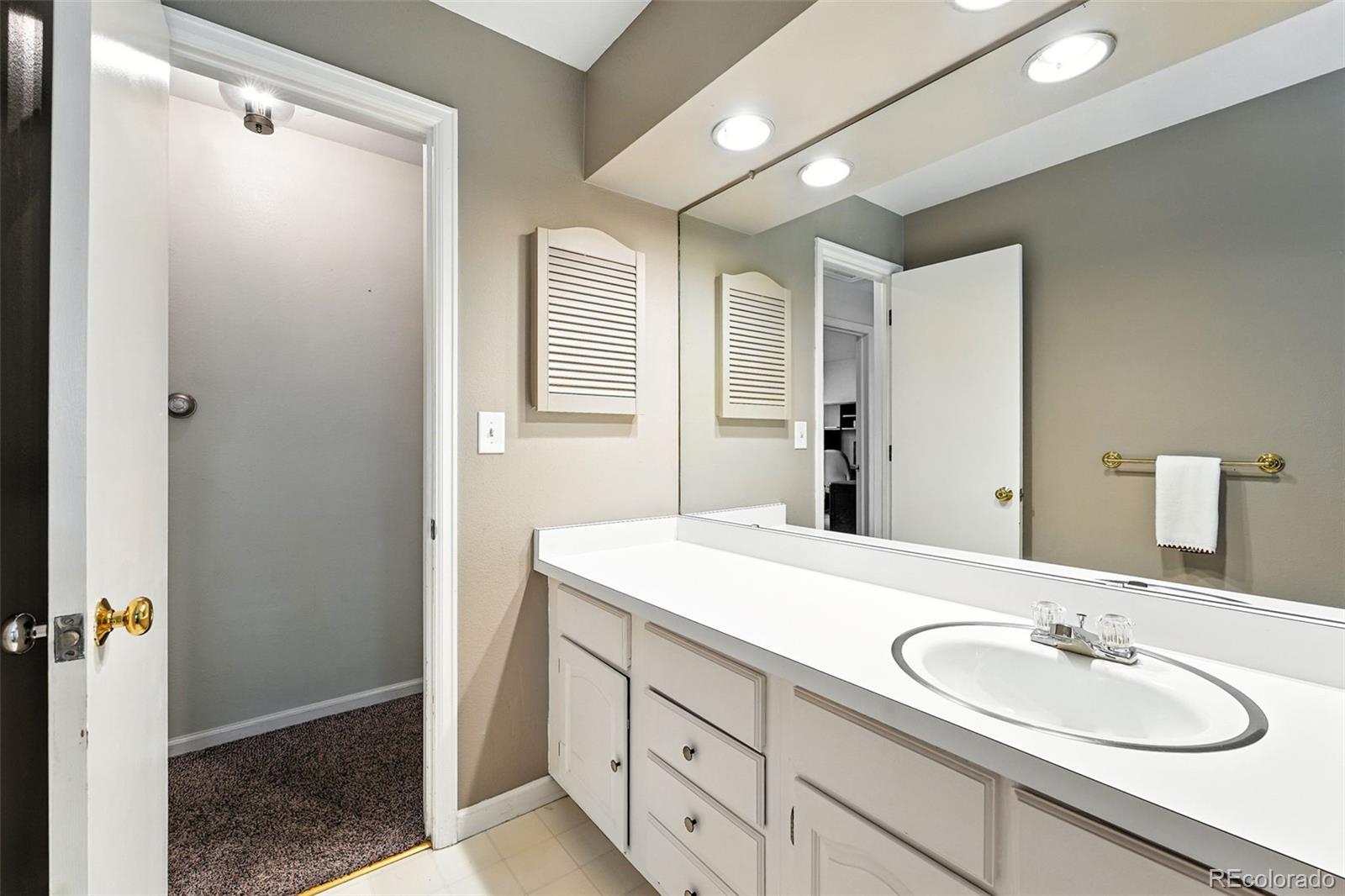 3871 S Narcissus Way Denver CO 80237