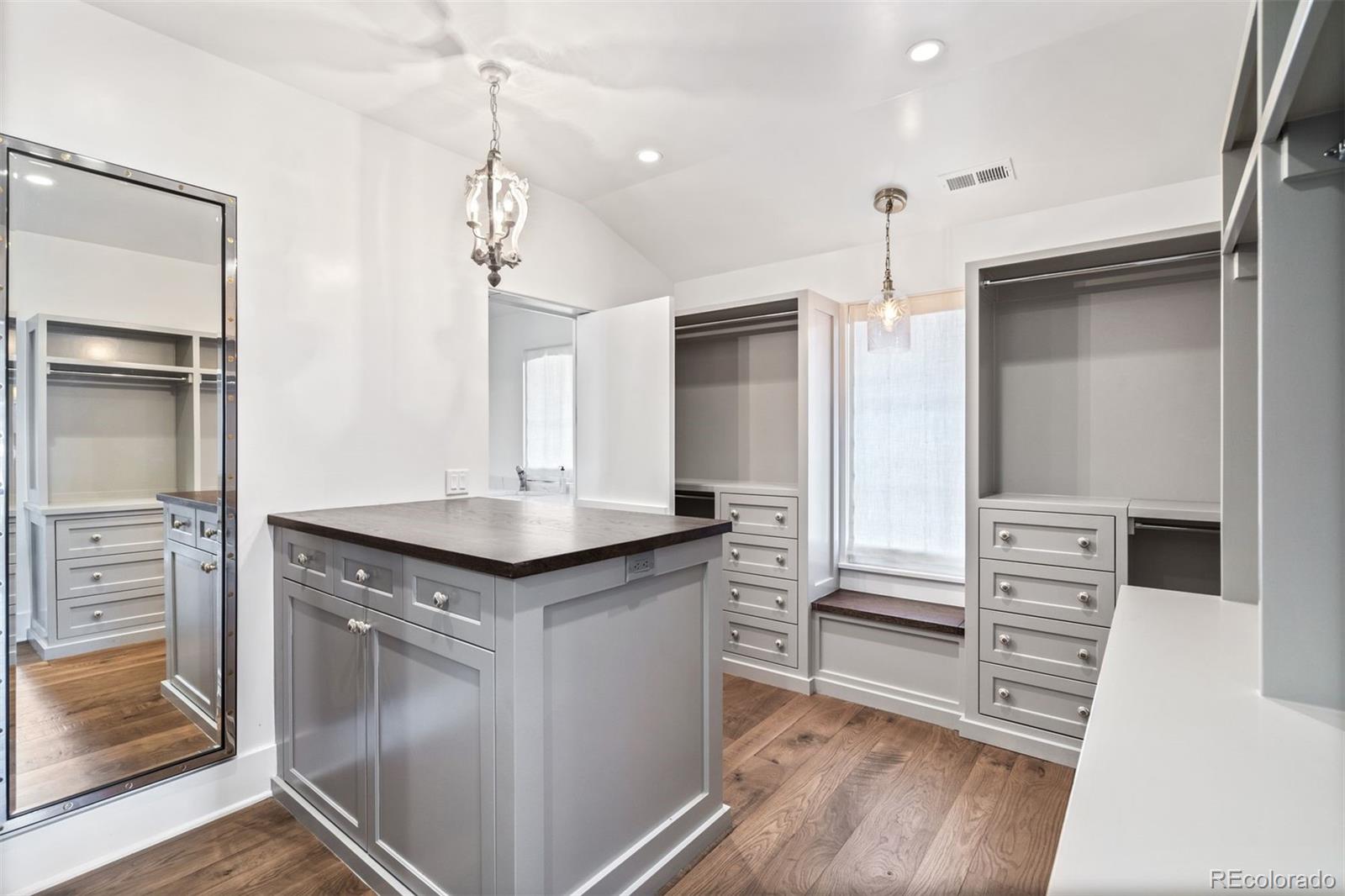 986 S Gilpin Street Denver CO 80209