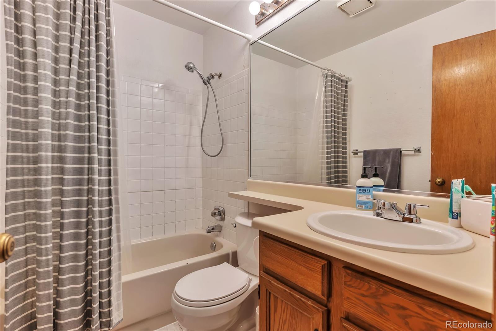 9825 Johnson Court Broomfield CO 80021