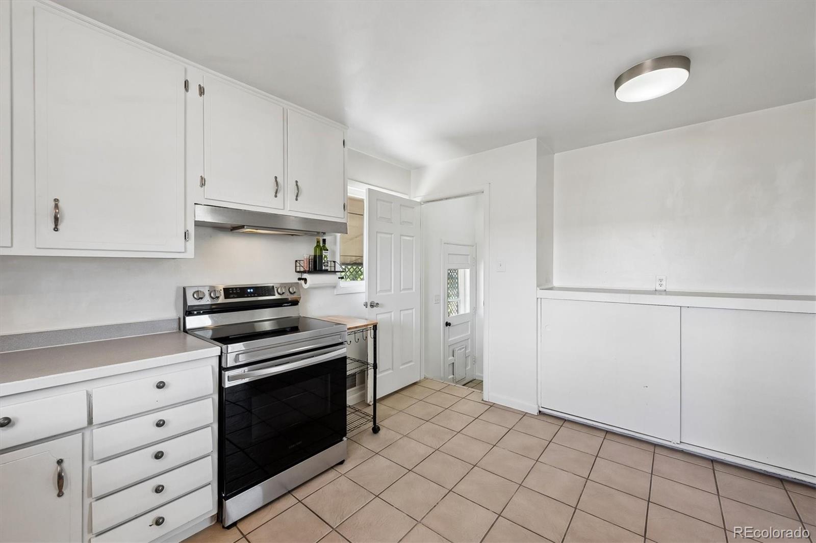 7250 Avrum Drive Denver CO 80221