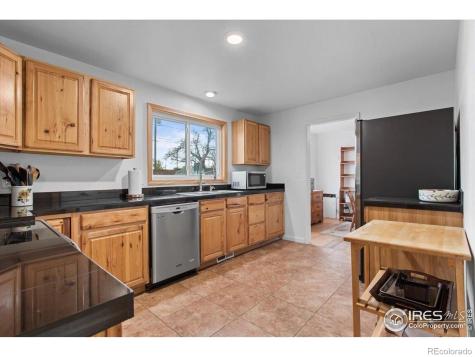 690 W 1st Avenue Broomfield CO 80020