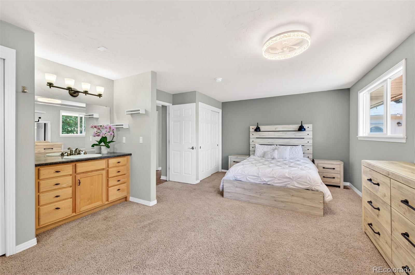 284 W Shepperd Avenue Littleton CO 80120