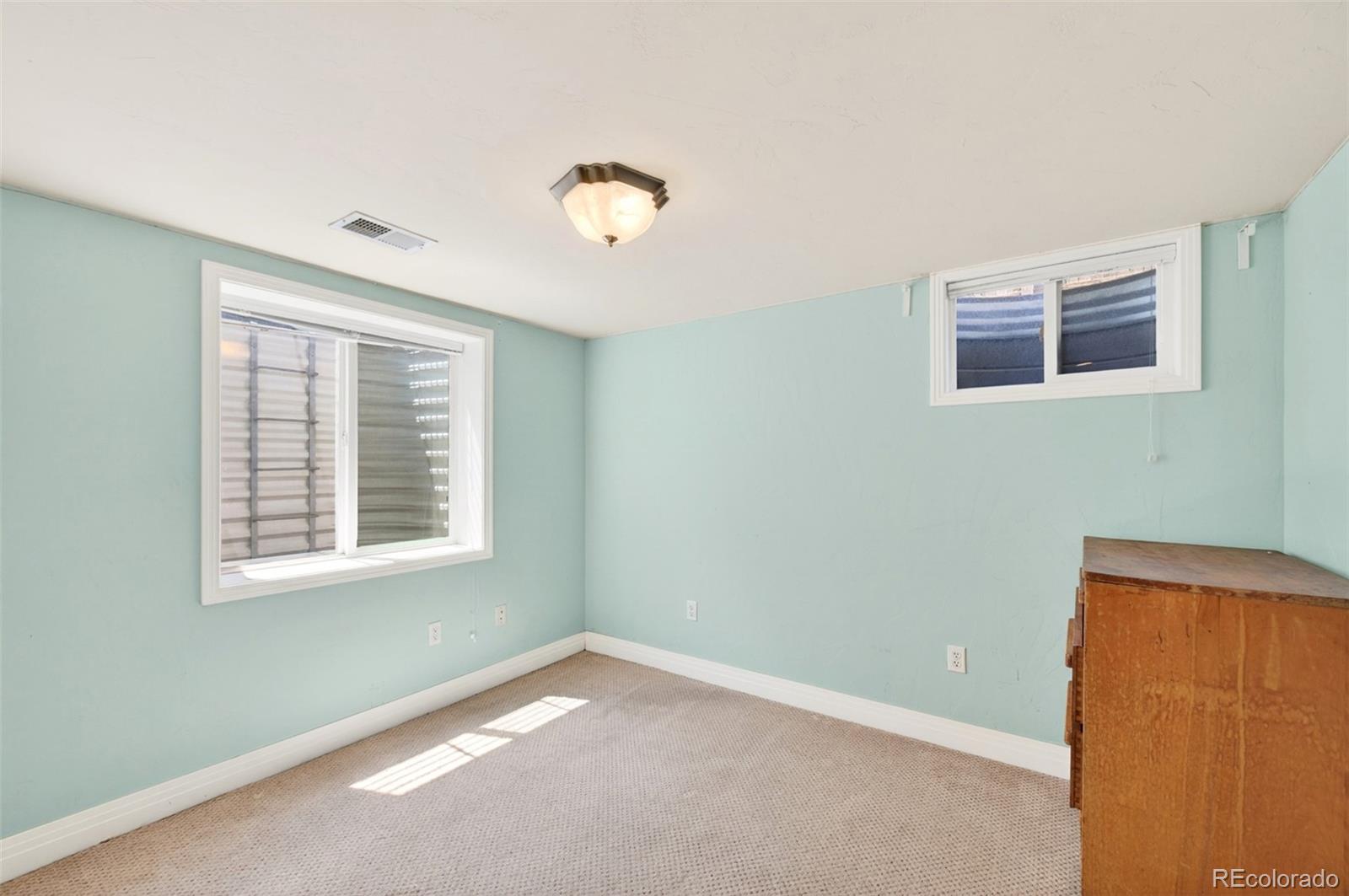 284 W Shepperd Avenue Littleton CO 80120