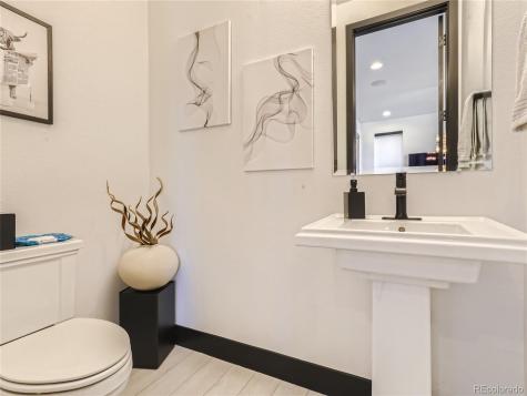 21418 E 61st Drive Aurora CO 80019