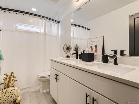 21418 E 61st Drive Aurora CO 80019