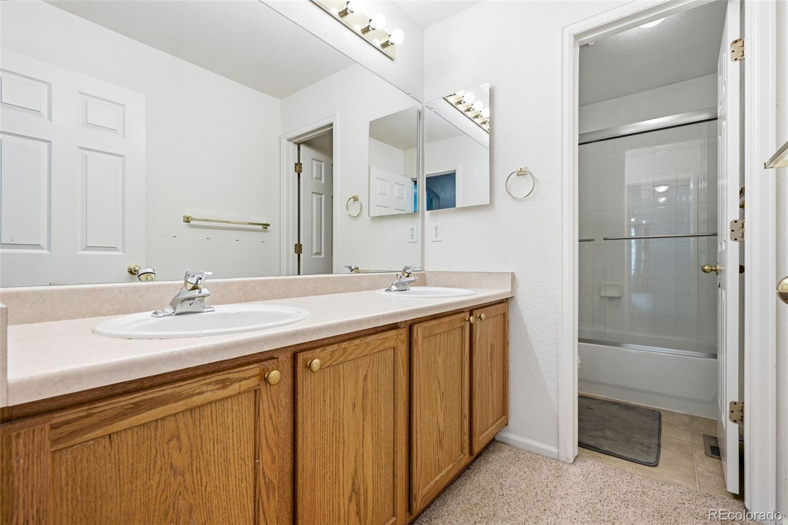 5054 Ashbrook Circle Highlands Ranch CO 80130