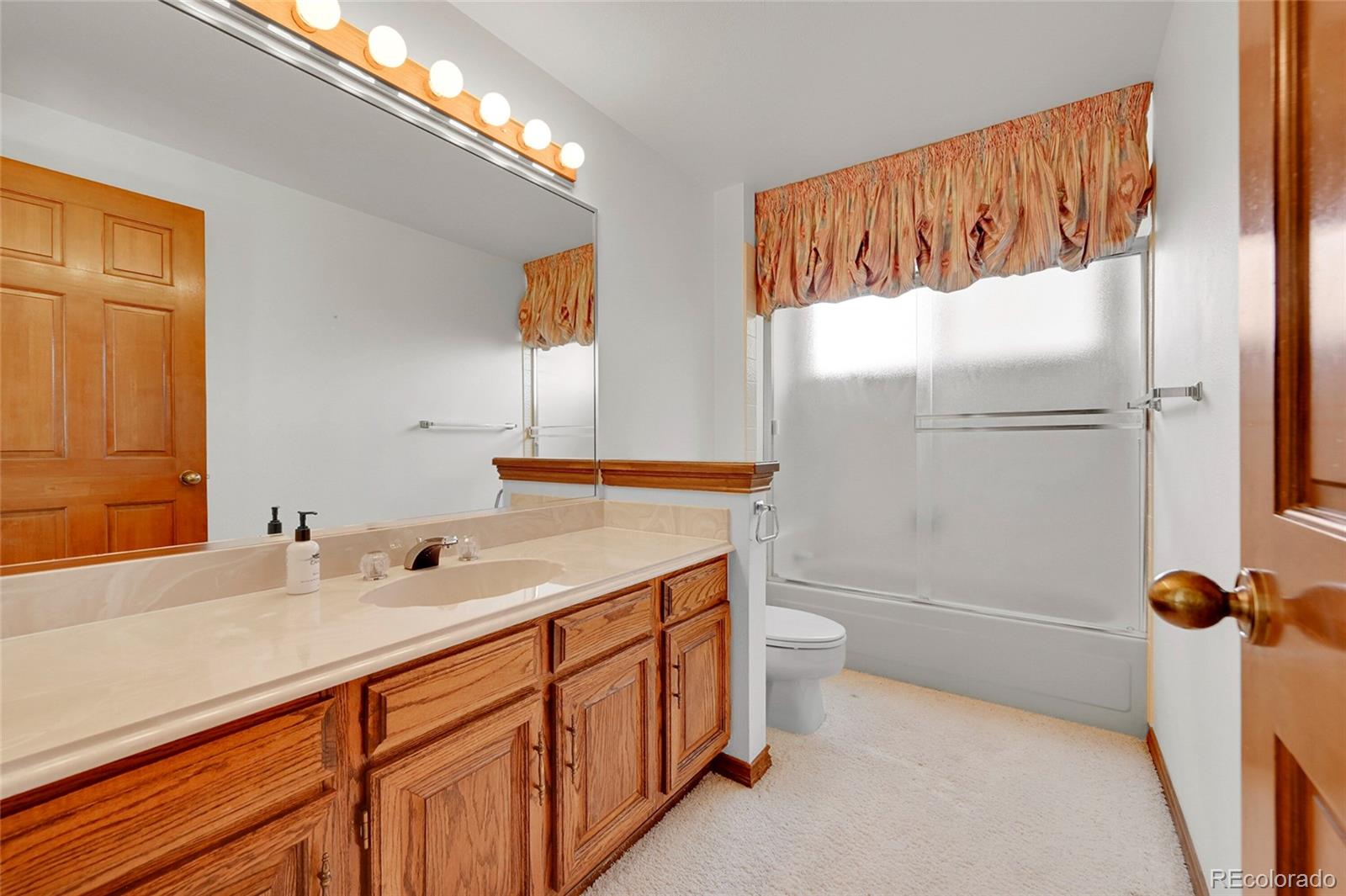 1923 S Queen Drive Lakewood CO 80227