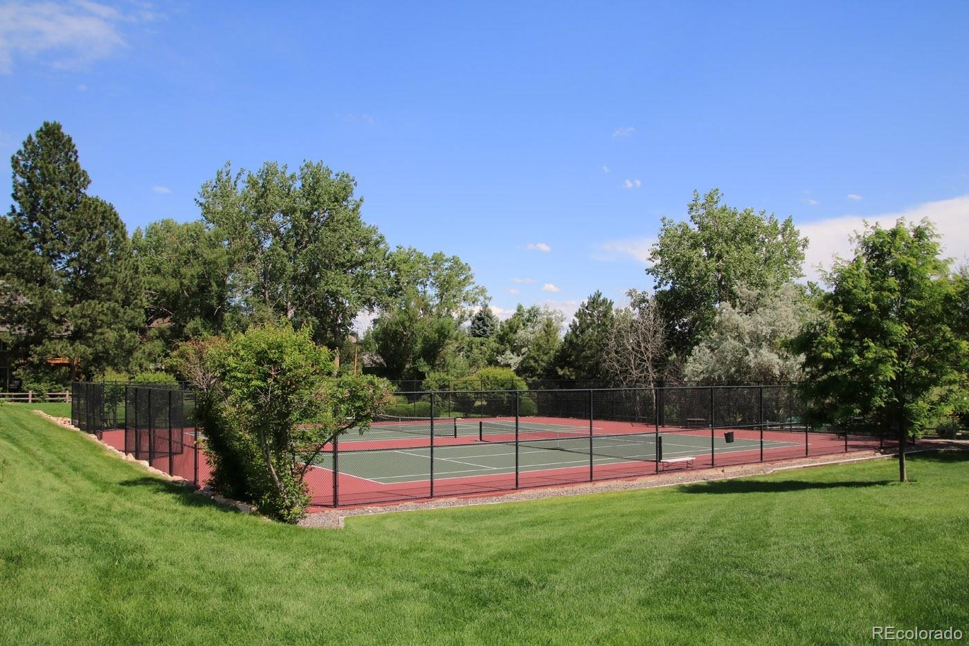 1923 S Queen Drive Lakewood CO 80227