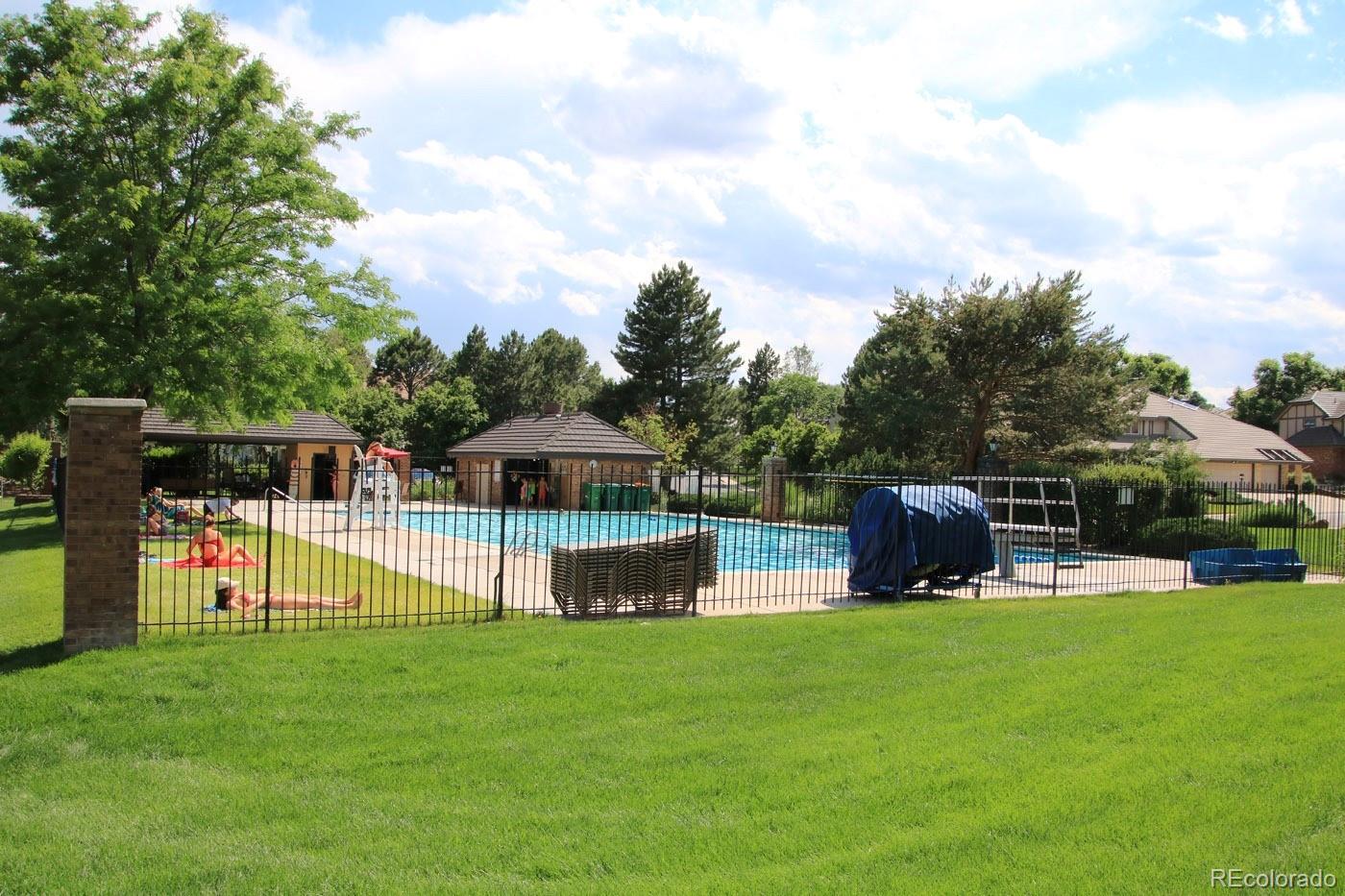 1923 S Queen Drive Lakewood CO 80227