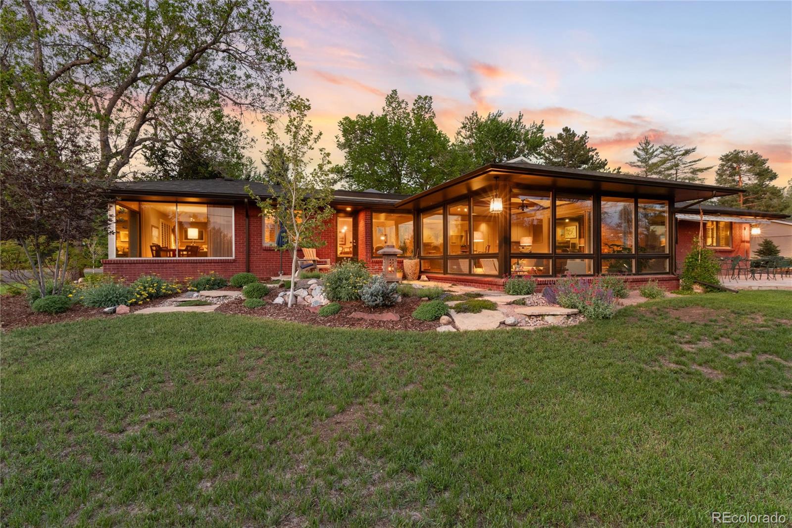 20 Lindenwood Drive Littleton CO 80120
