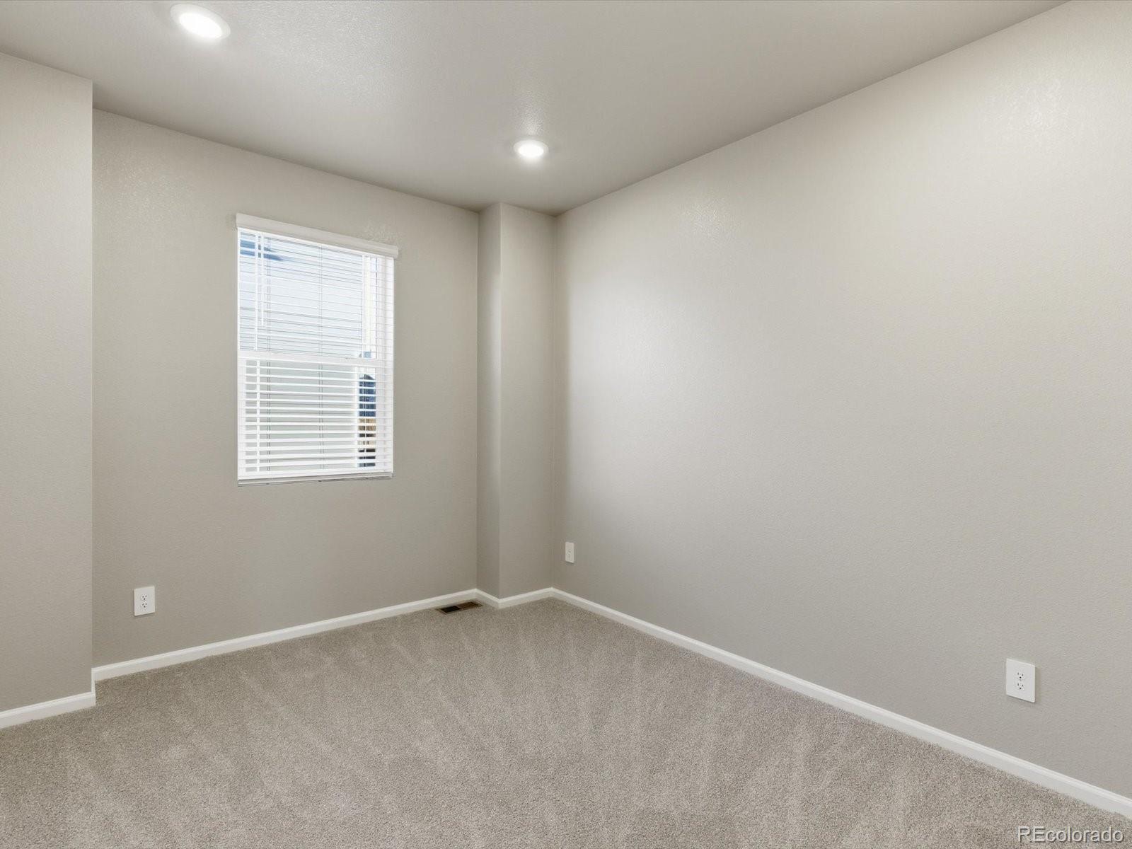 8906 Rifle Street Commerce City CO 80022