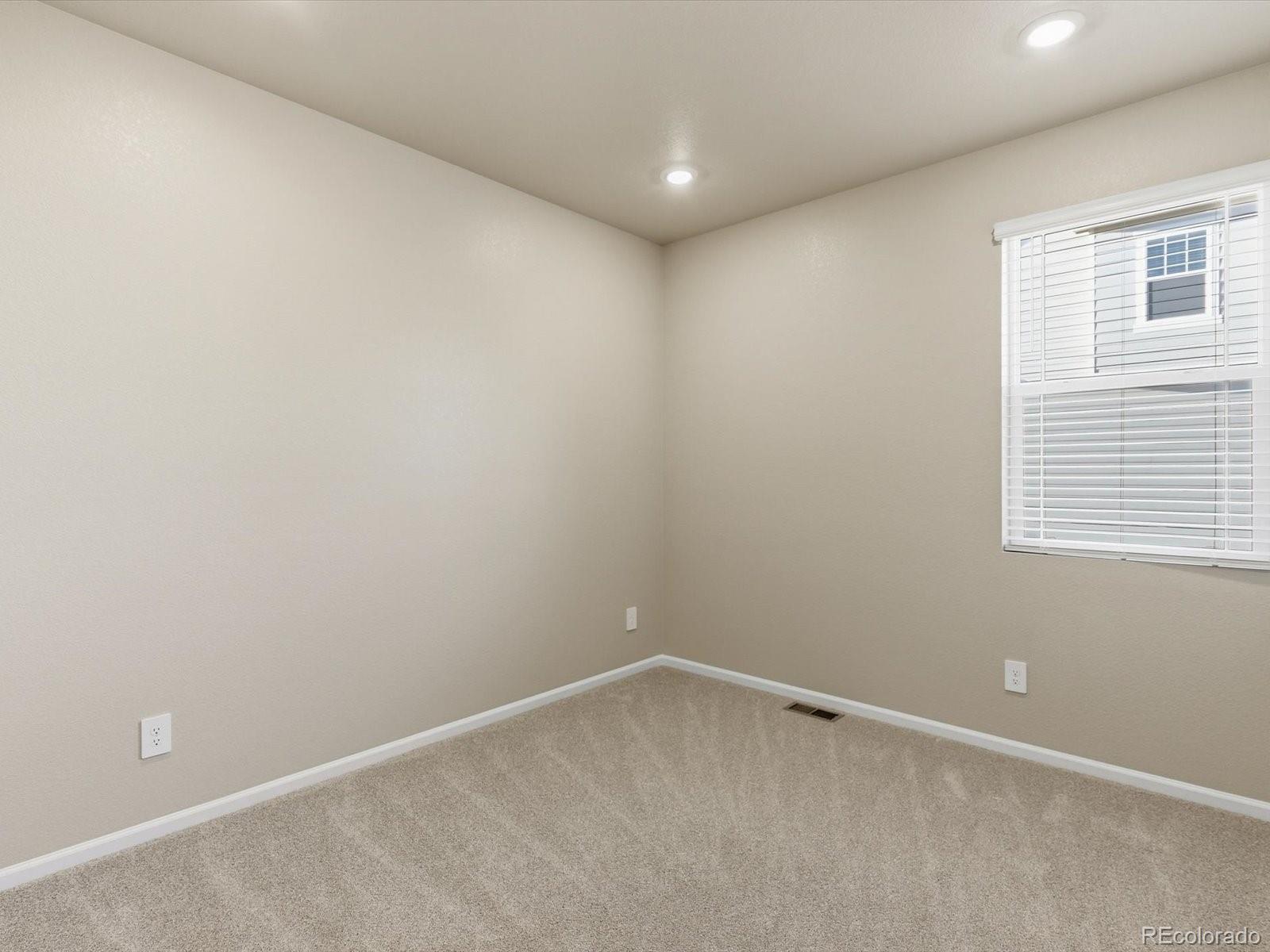 8906 Rifle Street Commerce City CO 80022