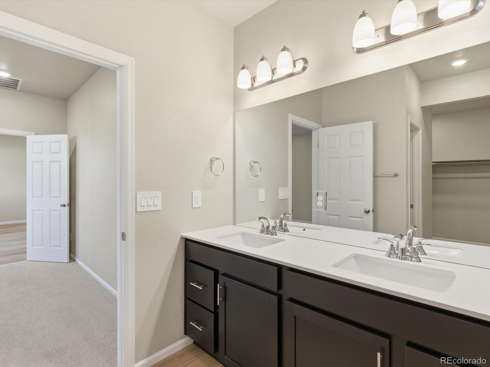 8906 Rifle Street Commerce City CO 80022
