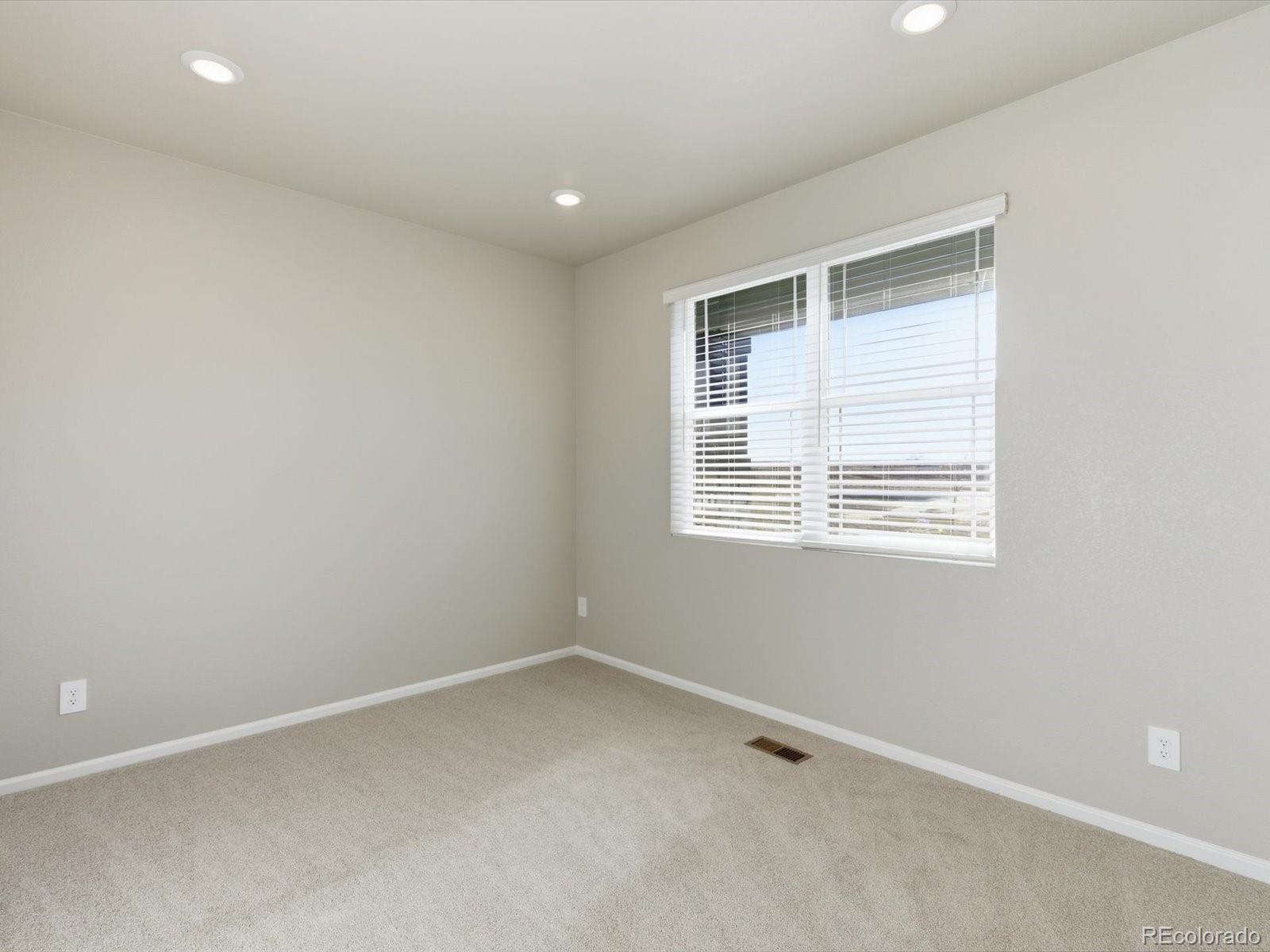 8906 Rifle Street Commerce City CO 80022