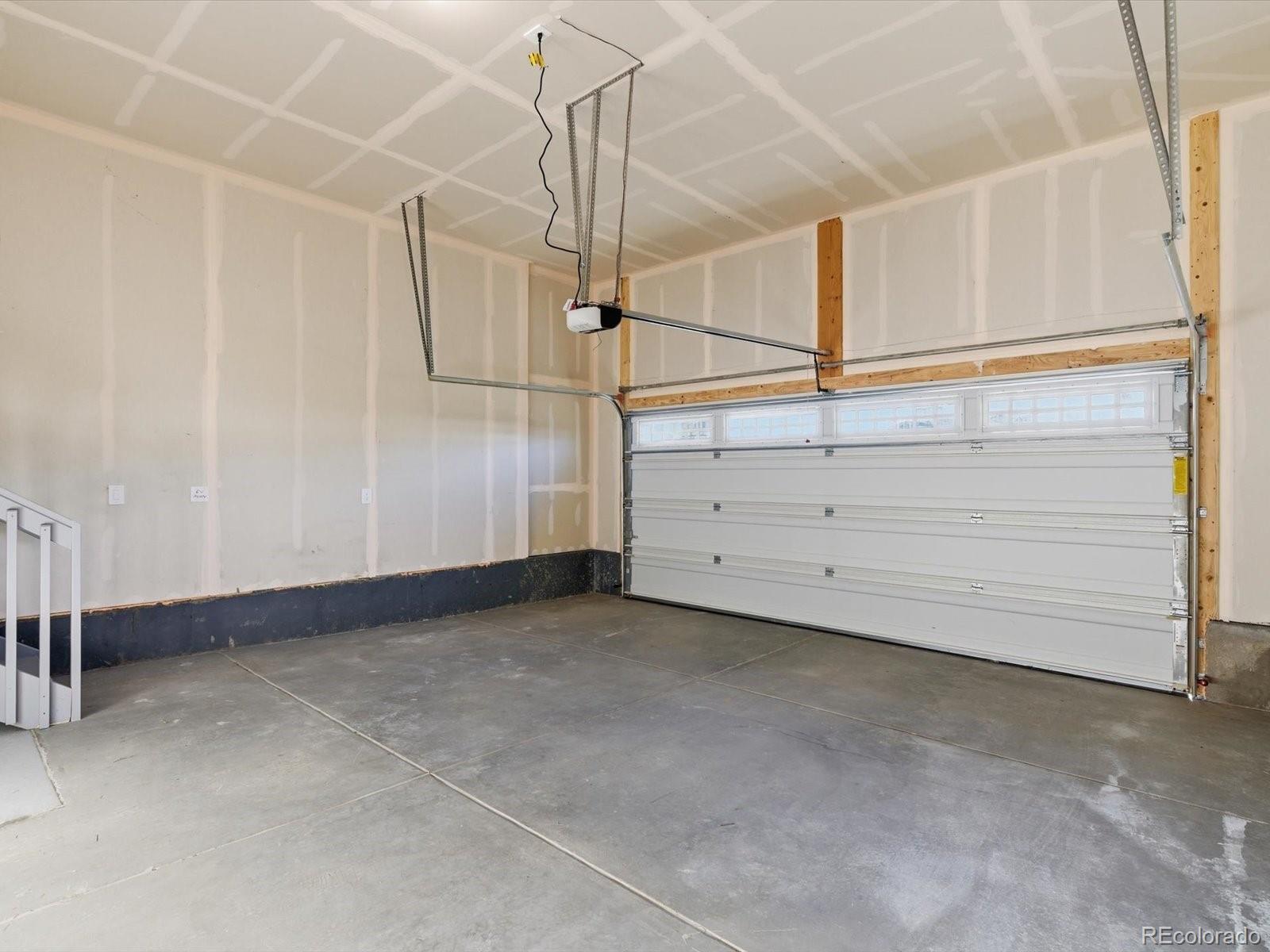 8906 Rifle Street Commerce City CO 80022