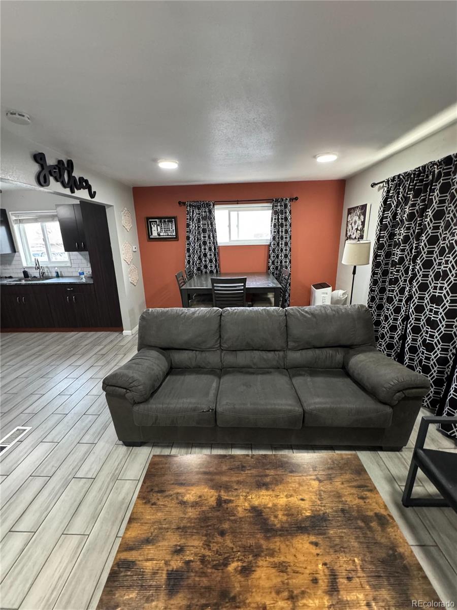 7020 Avrum Drive Denver CO 80221