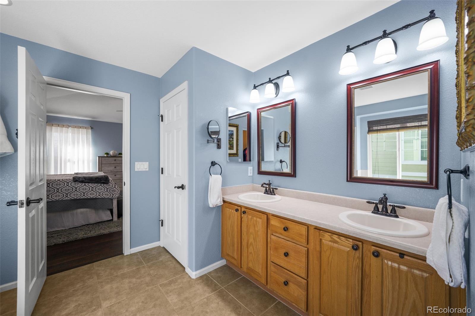 4984 S Gold Bug Way Aurora CO 80016