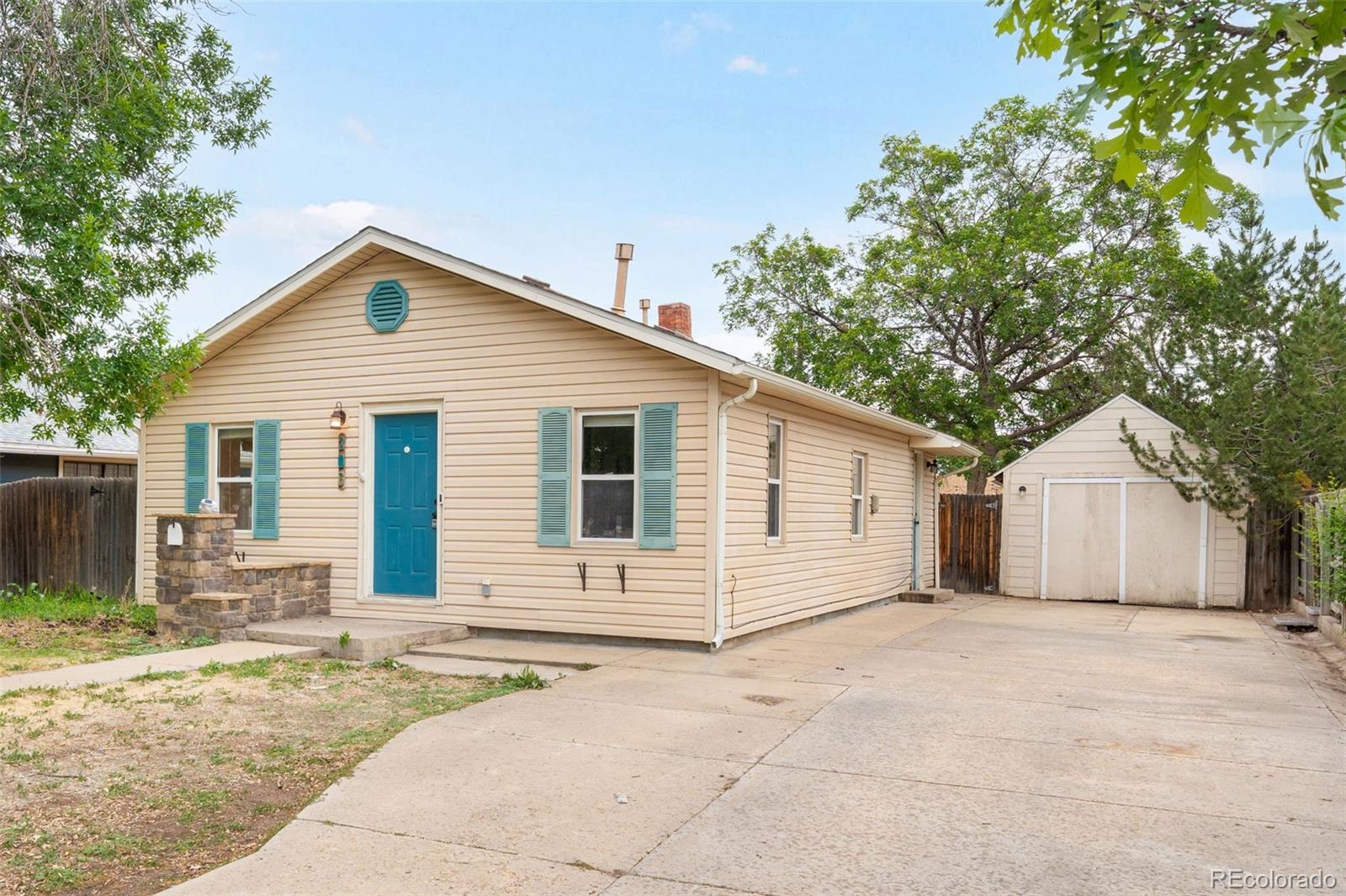 206 N 10th Avenue Brighton CO 80601