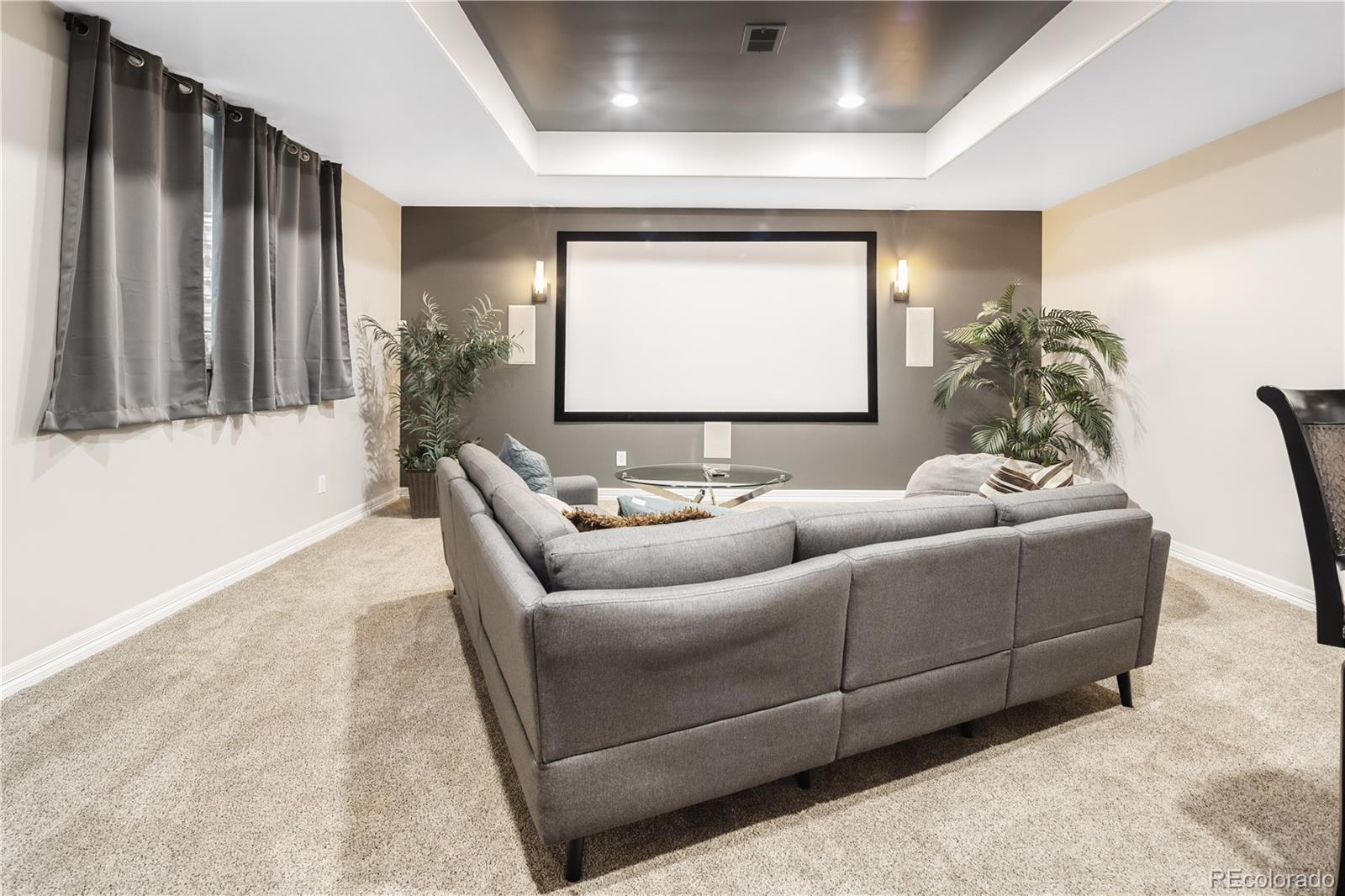 2527 Tremont Place Denver CO 80205