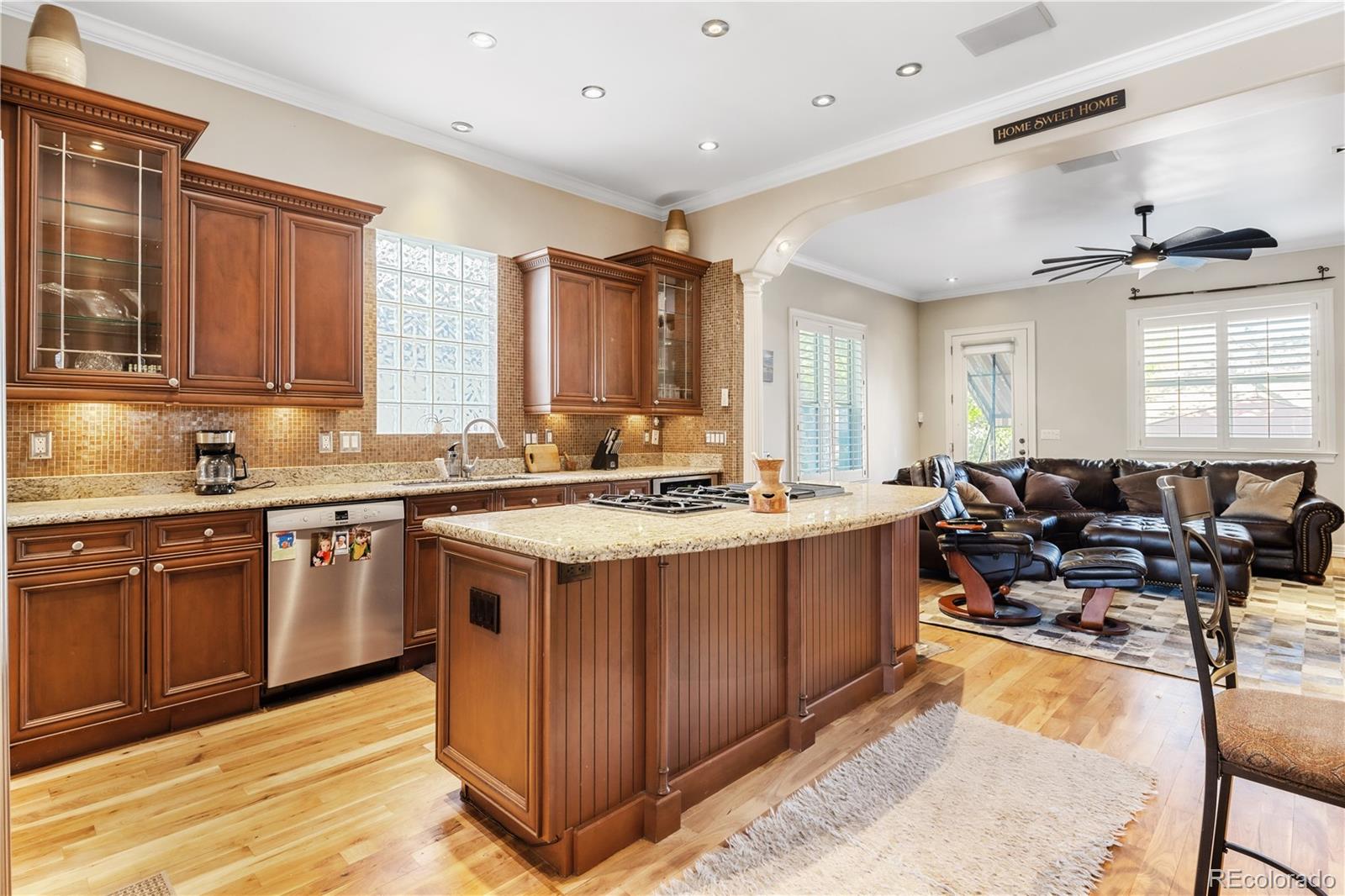 2527 Tremont Place Denver CO 80205