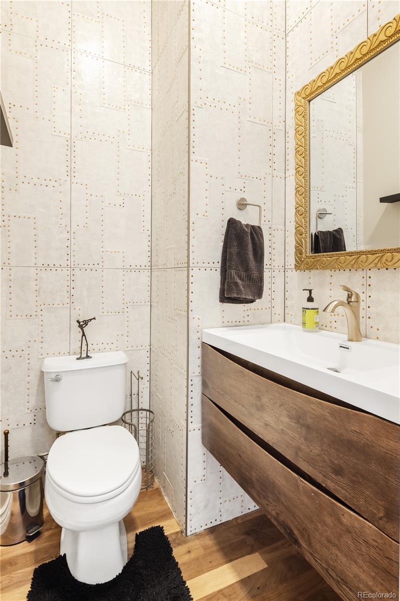 2527 Tremont Place Denver CO 80205