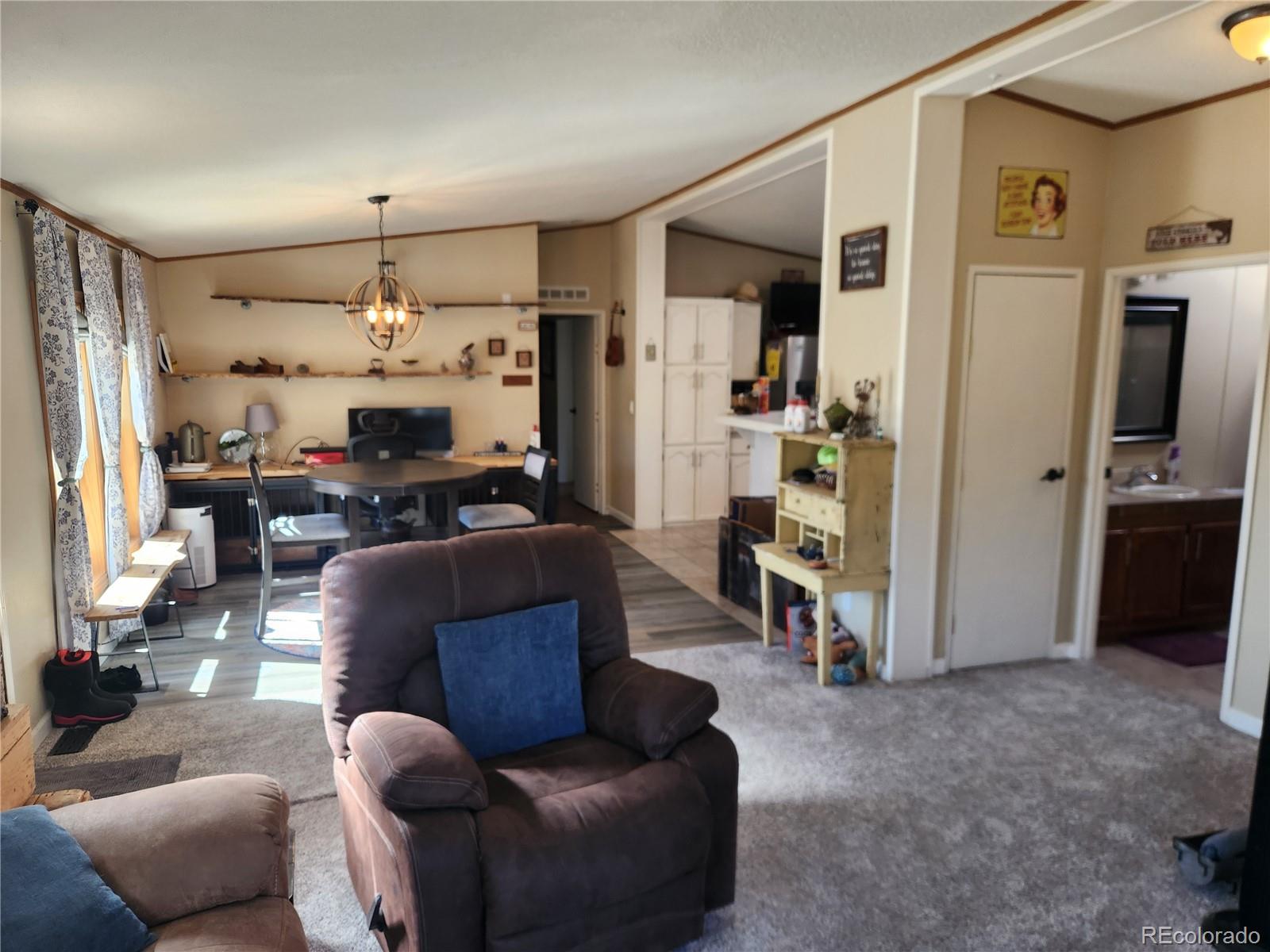 2628 Southpark Road Florissant CO 80816