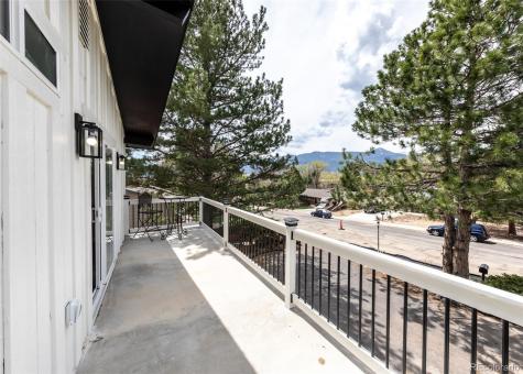 1021 Pioneer Lane Colorado Springs CO 80904