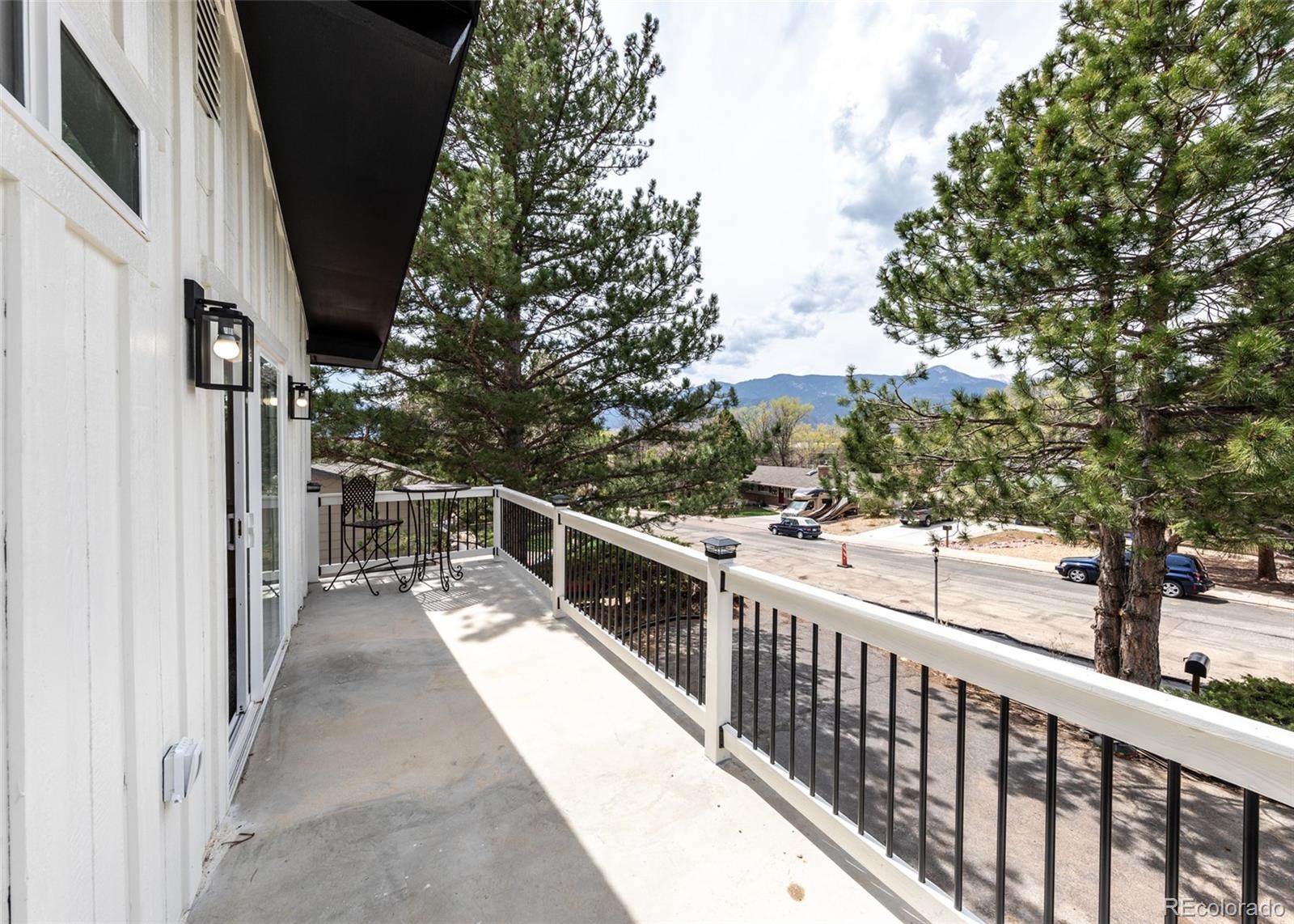 1021 Pioneer Lane Colorado Springs CO 80904