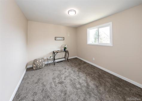 1021 Pioneer Lane Colorado Springs CO 80904