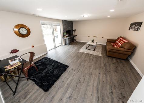 1021 Pioneer Lane Colorado Springs CO 80904