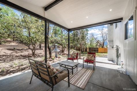 1021 Pioneer Lane Colorado Springs CO 80904