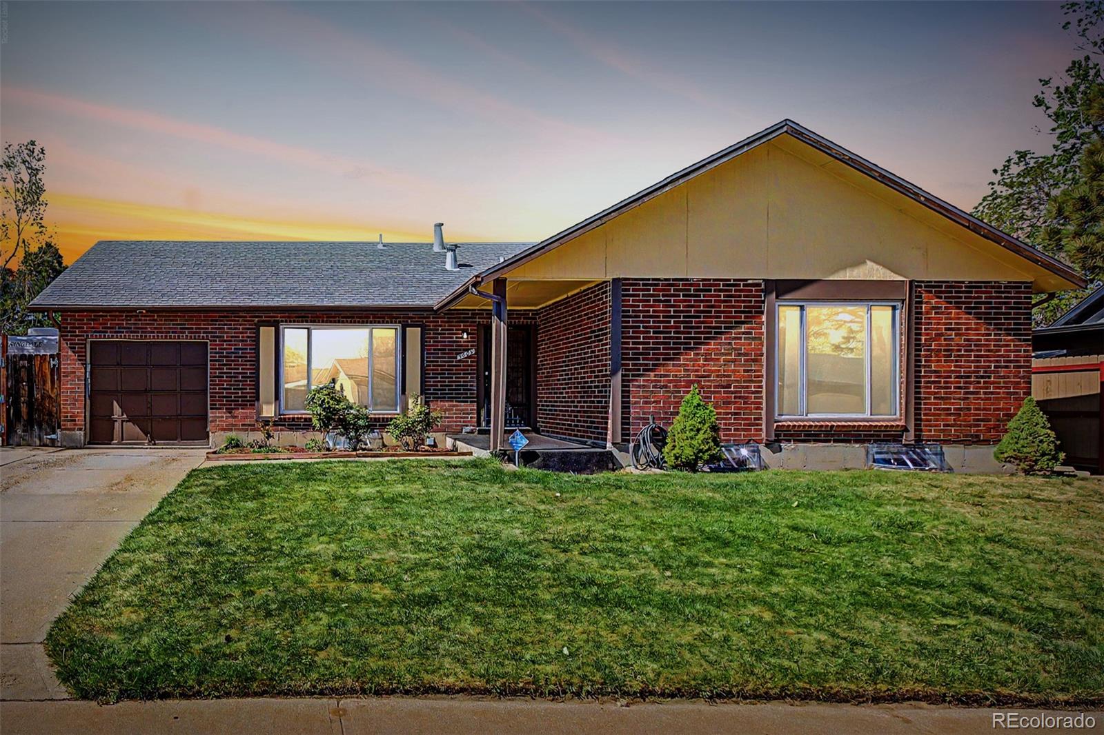 5009 Uvalda Street Denver CO 80239