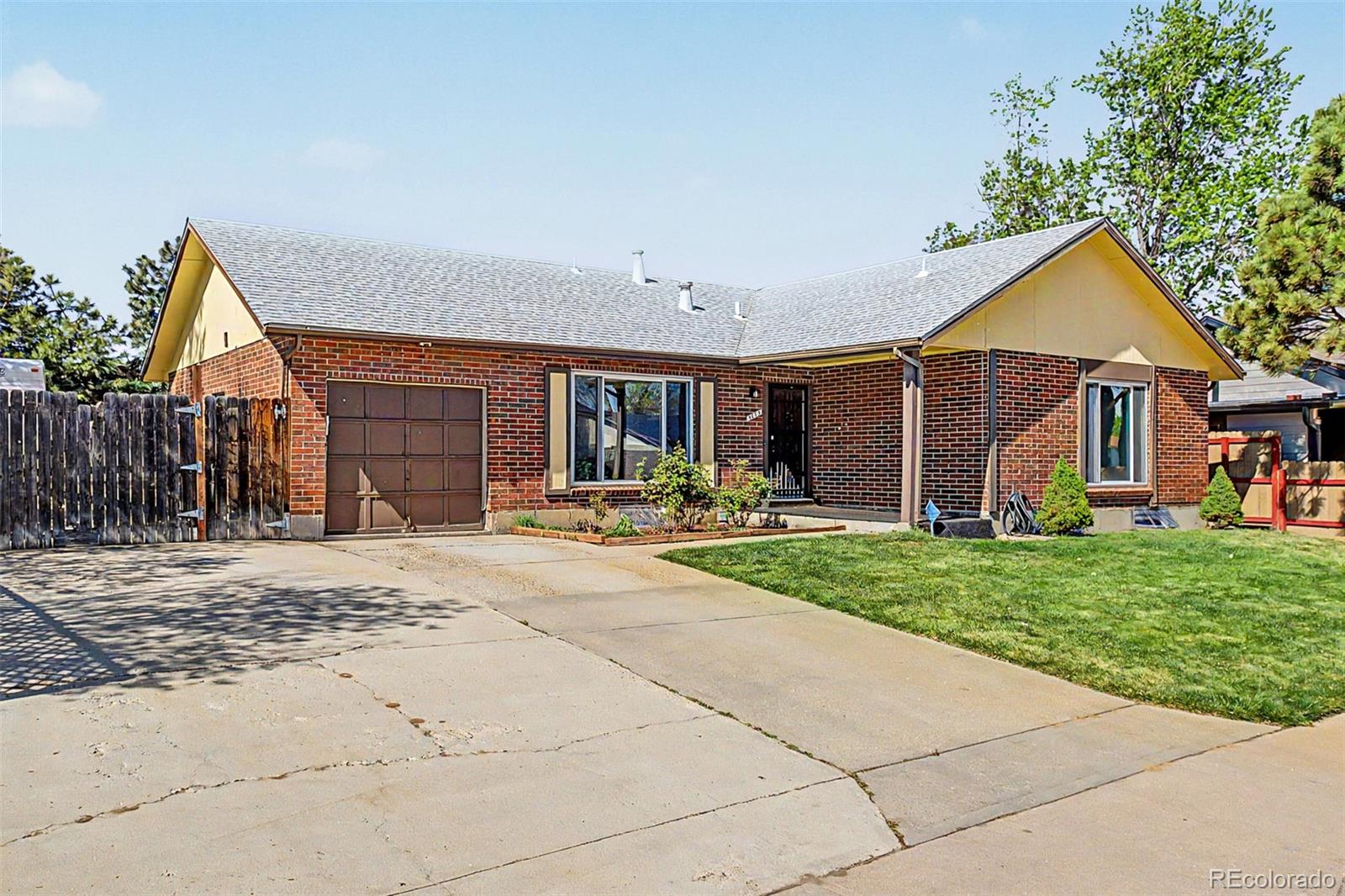 5009 Uvalda Street Denver CO 80239