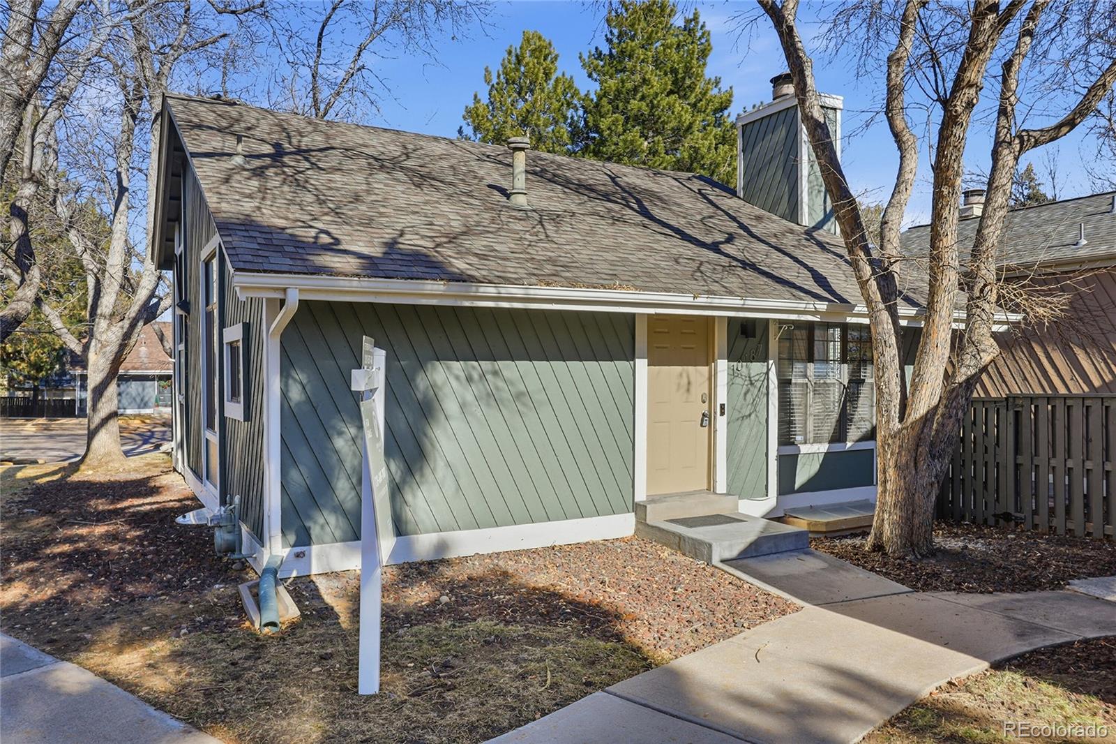 10187 E Peakview Avenue Englewood CO 80111