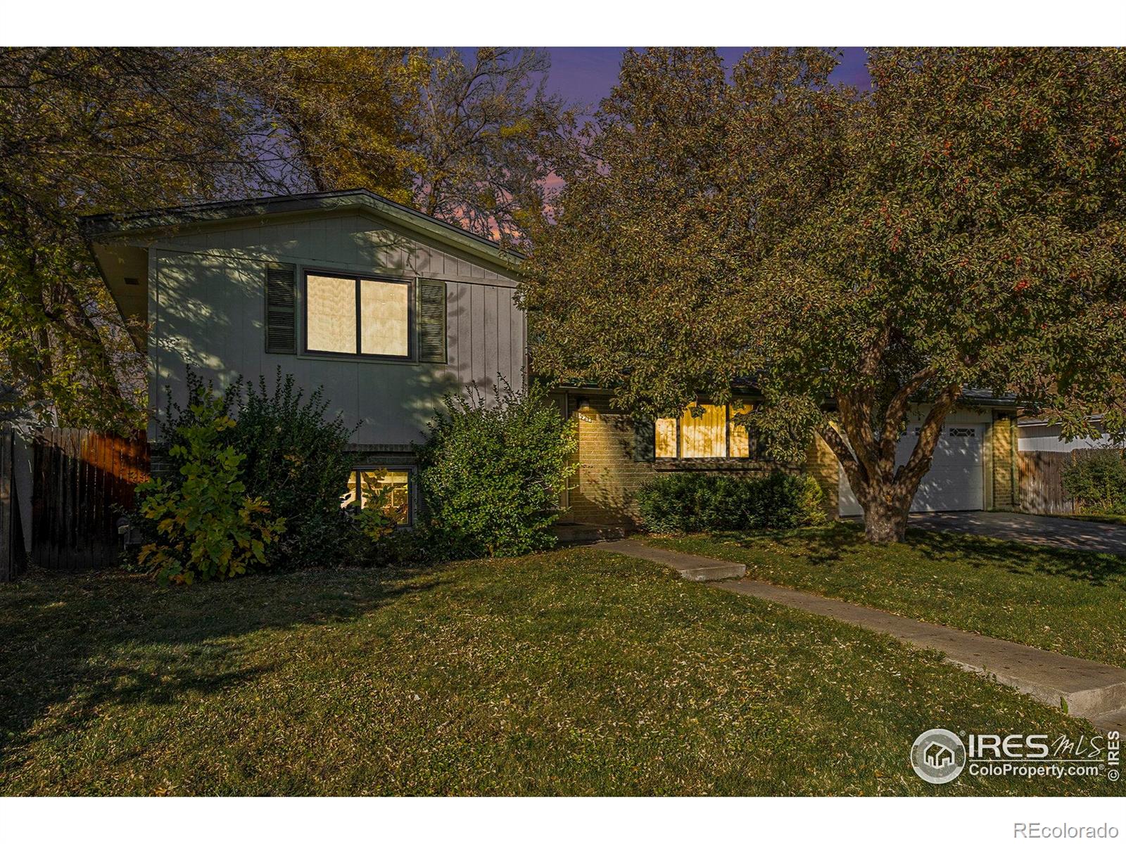 11921 W 70th Place Arvada CO 80004