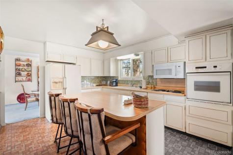 398 Uvalda Street Aurora CO 80011