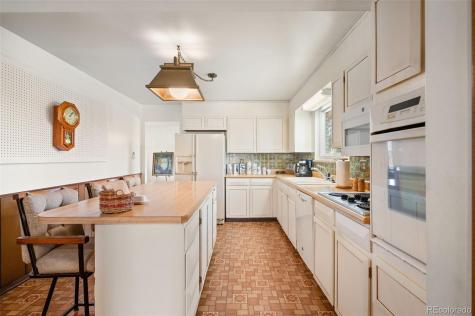 398 Uvalda Street Aurora CO 80011